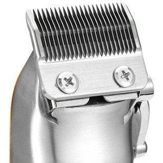ماشین اصلاح وی جی آر مدل VGR V-092 با تیغه استیل ضد زنگ